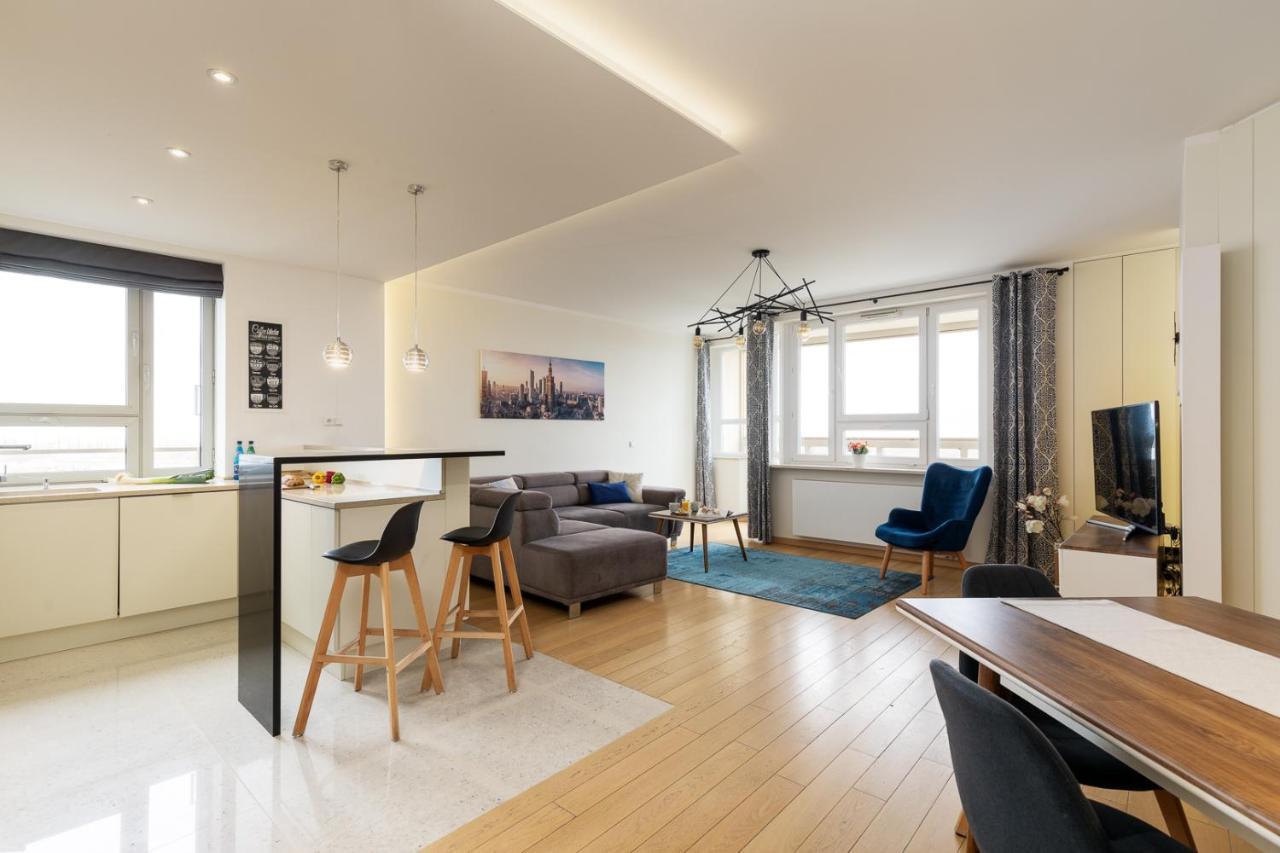 Apartment Slominskiego 5 II With Balcony By Noclegi Renters وارسو المظهر الخارجي الصورة